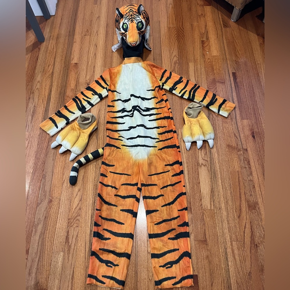 Kids Tiger Costume with Mask and Shoe Covers